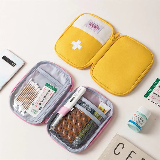 Onlicrew First Aid kit – 3-in-1 Organizer| for turnaround and layover flights